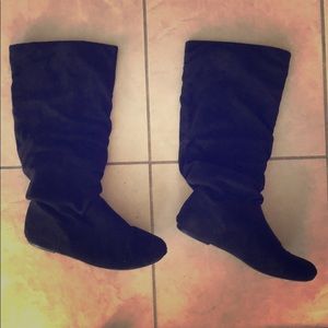 Black Plush Boots